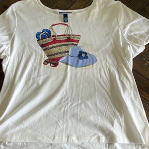 Cute beach tshirt! I love this for summer! ☀️
